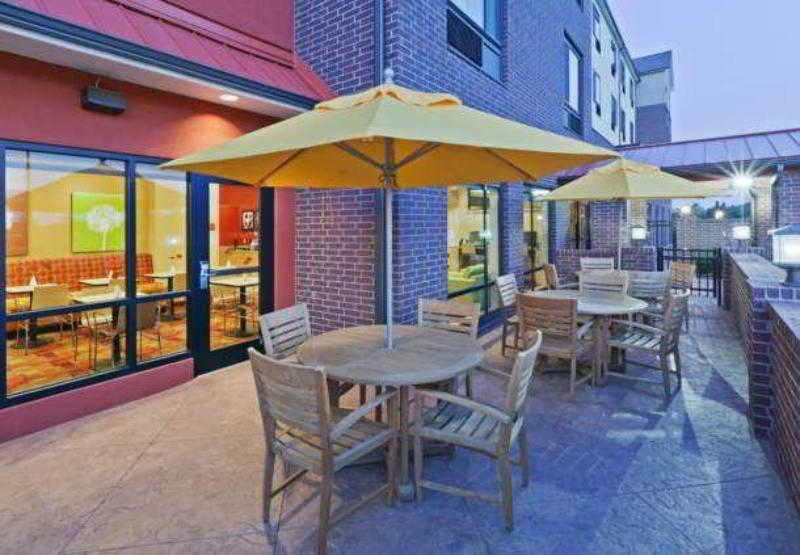 ทาวน์เพลส สวีท ทัลซ่า นอร์ท/โอวอสโซ Hotel Owasso ภายนอก รูปภาพ