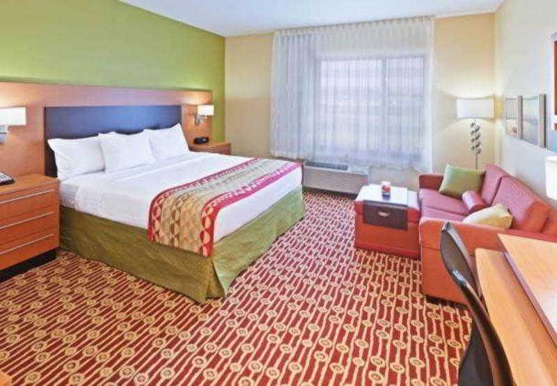 ทาวน์เพลส สวีท ทัลซ่า นอร์ท/โอวอสโซ Hotel Owasso ภายนอก รูปภาพ