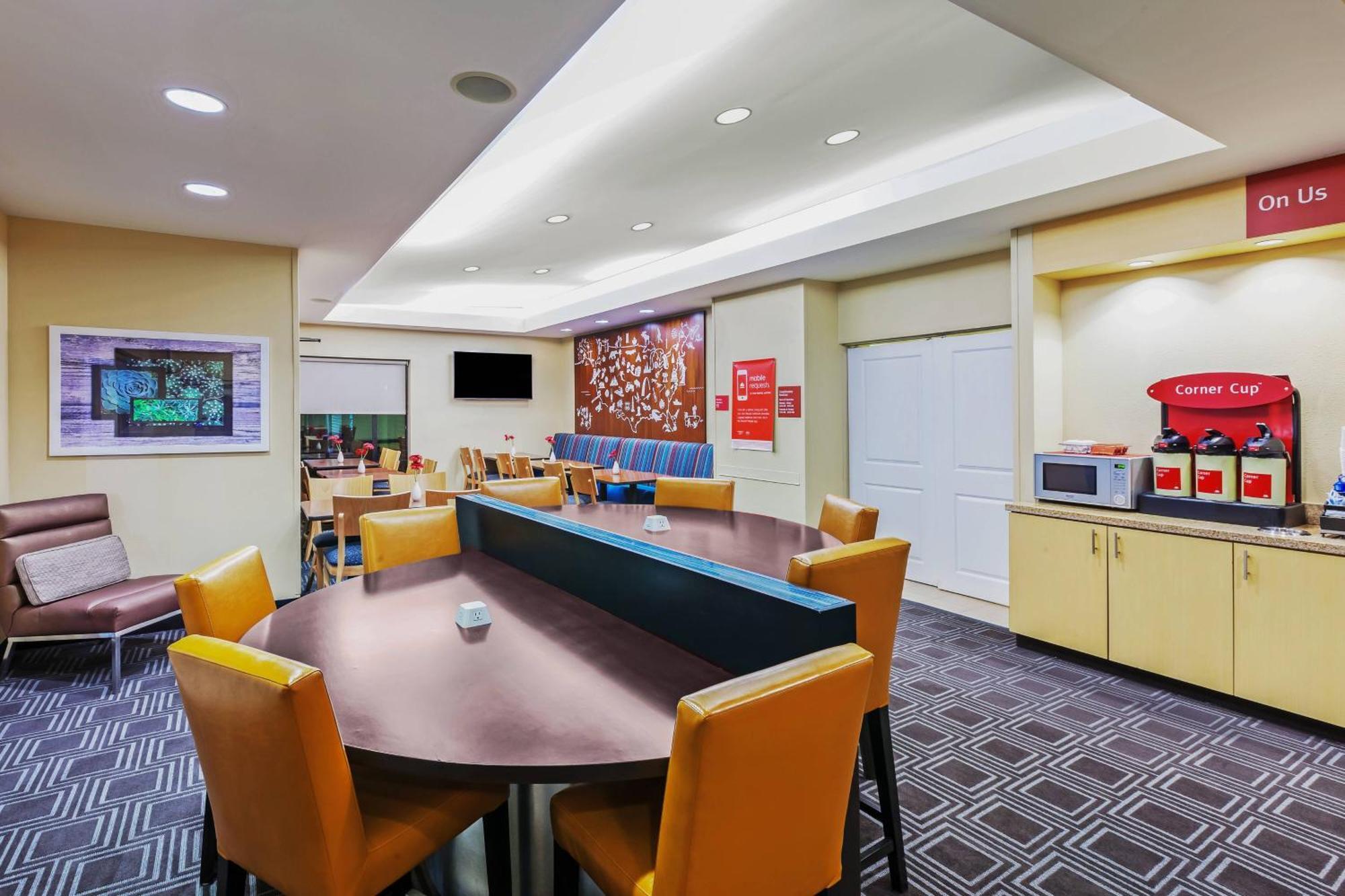 ทาวน์เพลส สวีท ทัลซ่า นอร์ท/โอวอสโซ Hotel Owasso ภายนอก รูปภาพ